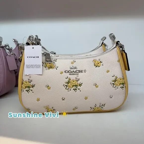日本未入荷★Coach Teri Shoulder Bag 花柄 CAL37 CAL45 Coach | Bags | Nwt Coach Teri Shoulder Bag With Floral Print
